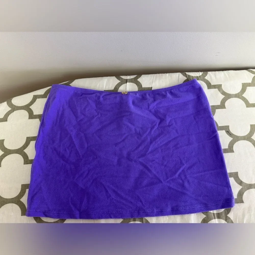 BANANHOT BILLY SKIRT NWOT Size M